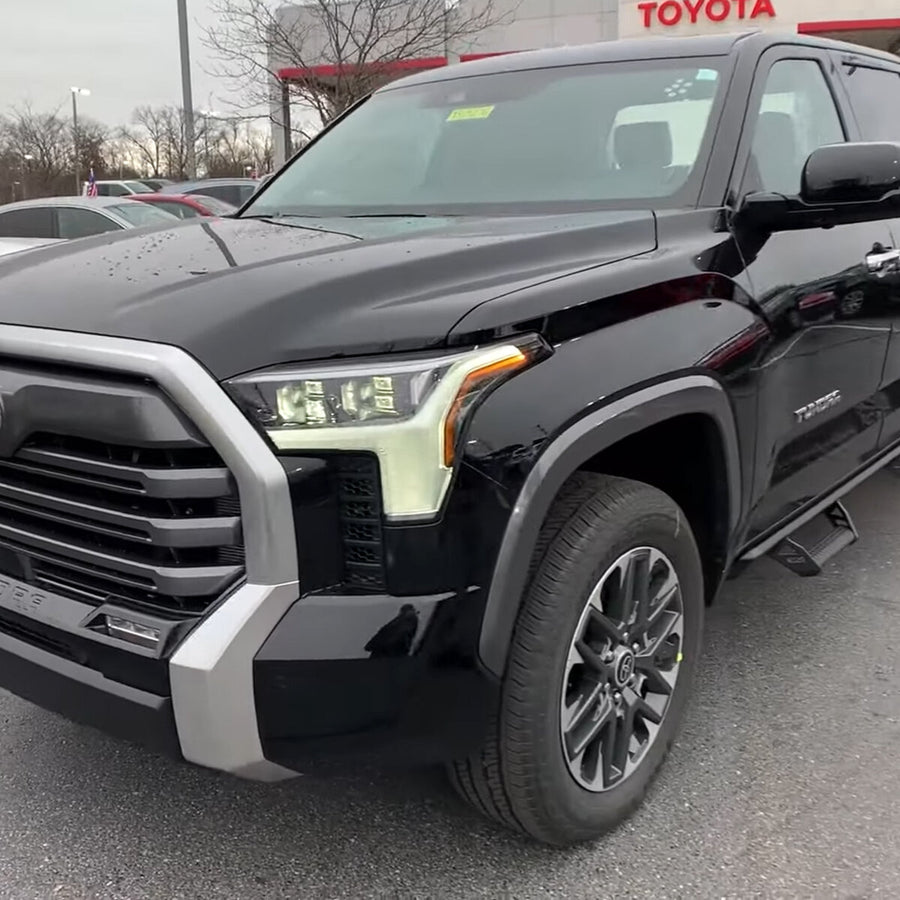 2022 Toyota Tundra Limited (United States) front view